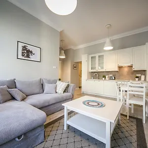 Arianska Apartamento